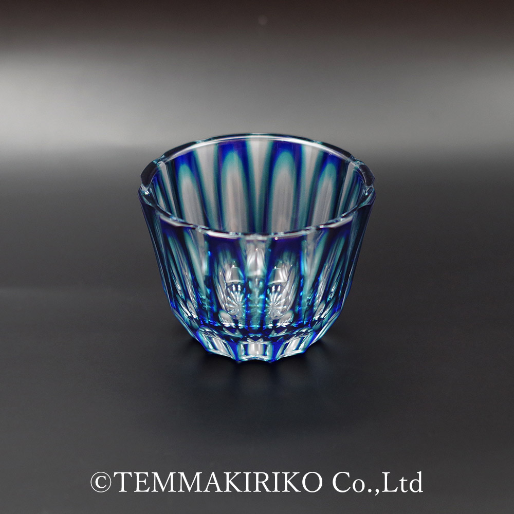 ぐい吞み盃型24% 蓮華(れんげ) 二色被せ